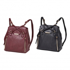 〈キャティー・フェラーリ〉カジュアルリュック