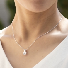 〈ウルティマ〉シルバーペンダント