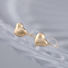 〈ミチコ ロンドン〉10金ピアス ハート