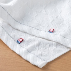 〈今治タオル〉バスタオル